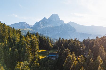 Tour de l'Obiou GR® de Pays étape Lachaup à Pellafol - Photo ©Gontran Isnard - refuge Samblue
